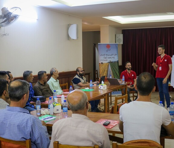 Caritas-Mitarbeiter schult Agraraufsichtspersonen im Rahmen des KAMEH-Projekts in Tartous