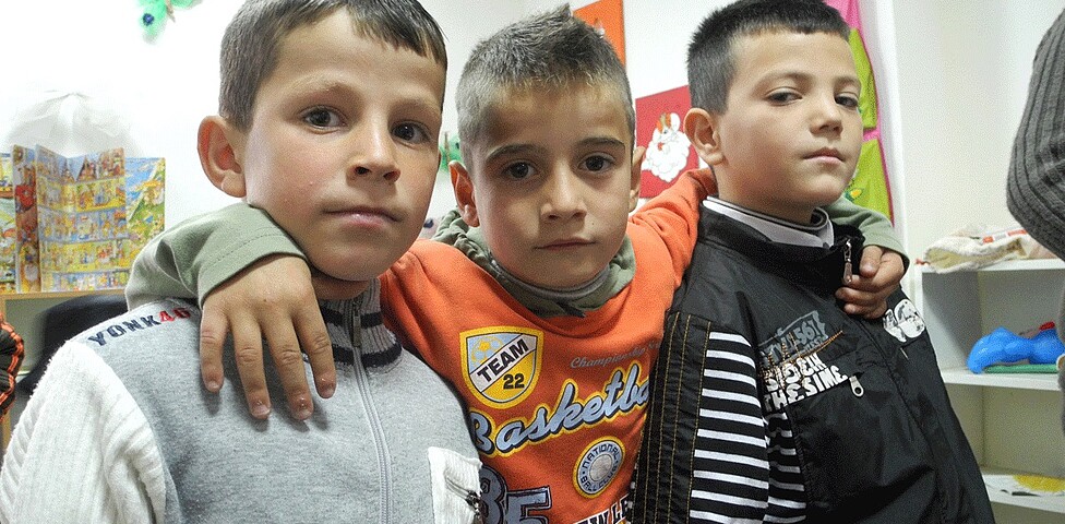Kinder im Straßenkinderzentrum Haus Eden in Tirana Albanien